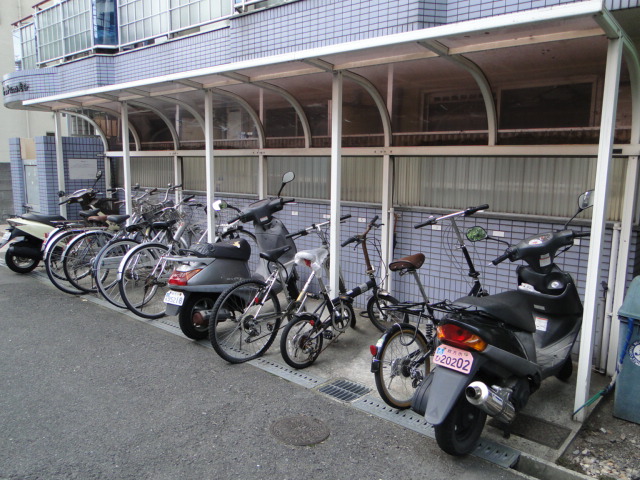 Other common areas. Bicycle parking is here. 