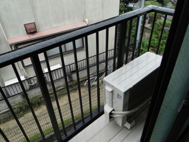 Balcony. Laundry is Jose here