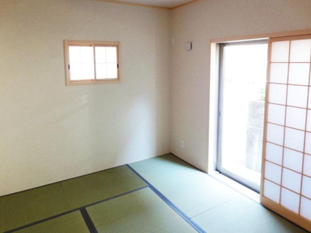 Same specifications photos (Other introspection). Space of calm sum. (The company example of construction photos)