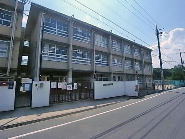 Primary school. Sakuragaoka to elementary school 474m