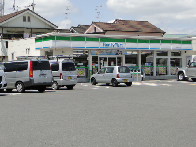 Convenience store. FamilyMart Ikuno Yonchome store up (convenience store) 1269m