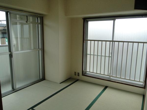 Other room space. somehow, Is likely There is a good smell of tatami! 