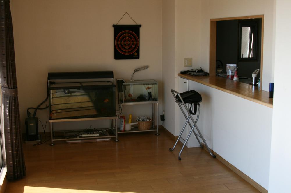 Non-living room. Brightness ~ You have dining, Breakfast slowly on the day of rest! ! It feels good