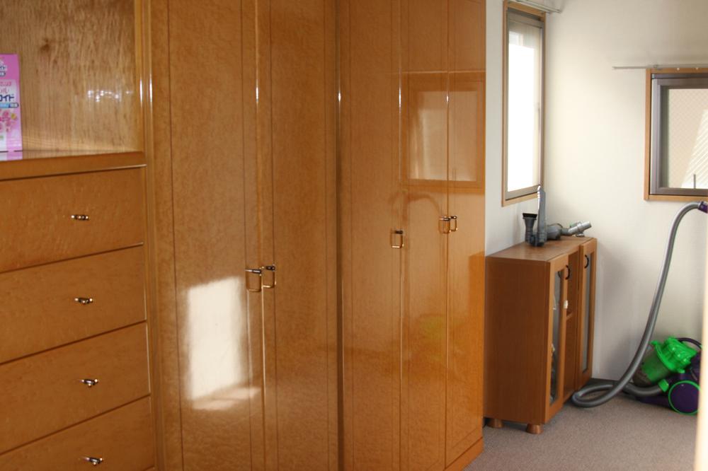 Non-living room. The fourth room, Other room closet firmly storage is possible is refreshing!