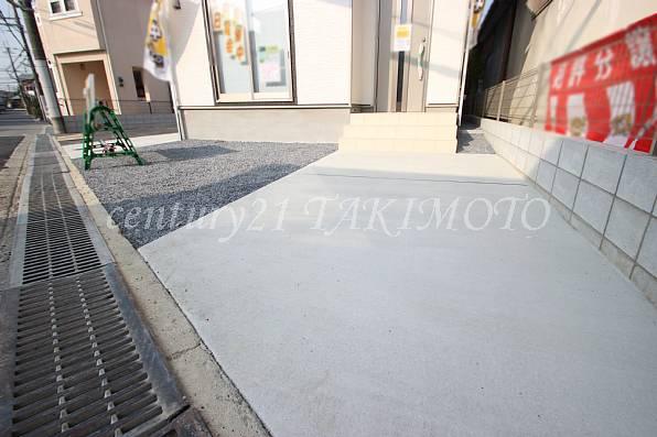 Parking lot. Spacious parking space!