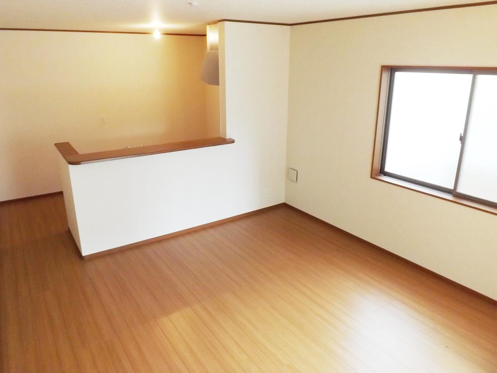 Same specifications photos (living). Same specifications photos (living) Unnecessary and easy care wax!