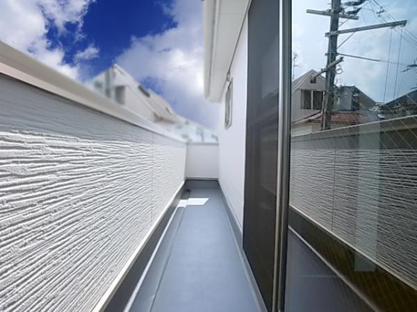 Same specifications photos (Other introspection). Same specifications balcony