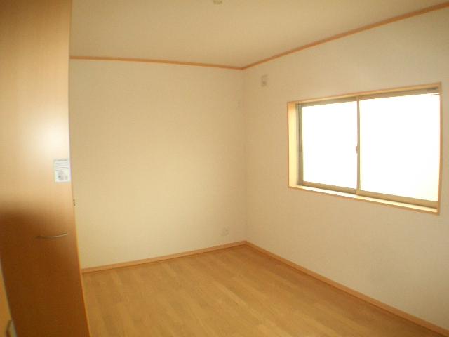 Non-living room. The company construction cases