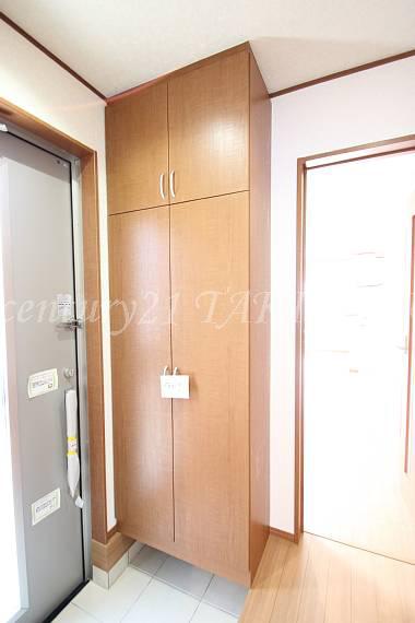 Receipt. Large shoe box is standard!