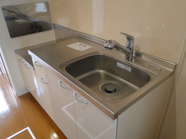 Kitchen. Two-burner gas stove can be installed in the kitchen