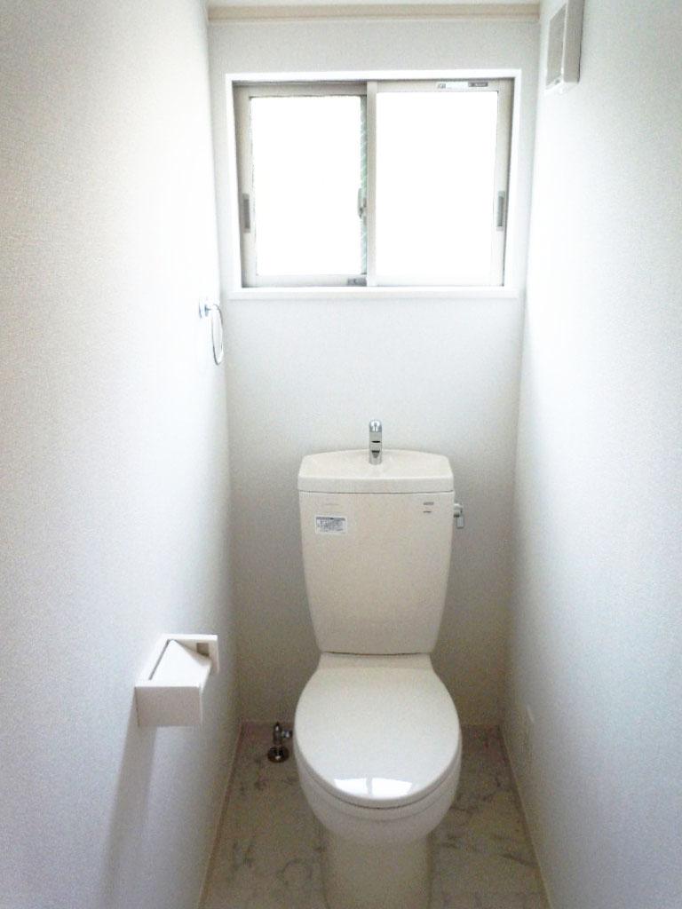 Same specifications photos (Other introspection). Toilet (company example of construction photos)