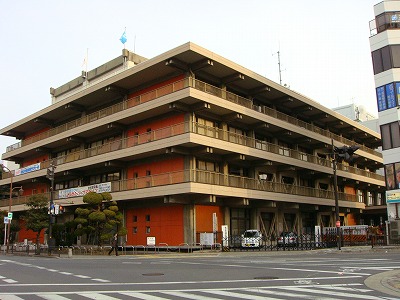 Government office. Hirakata 2228m up to City Hall (government office)
