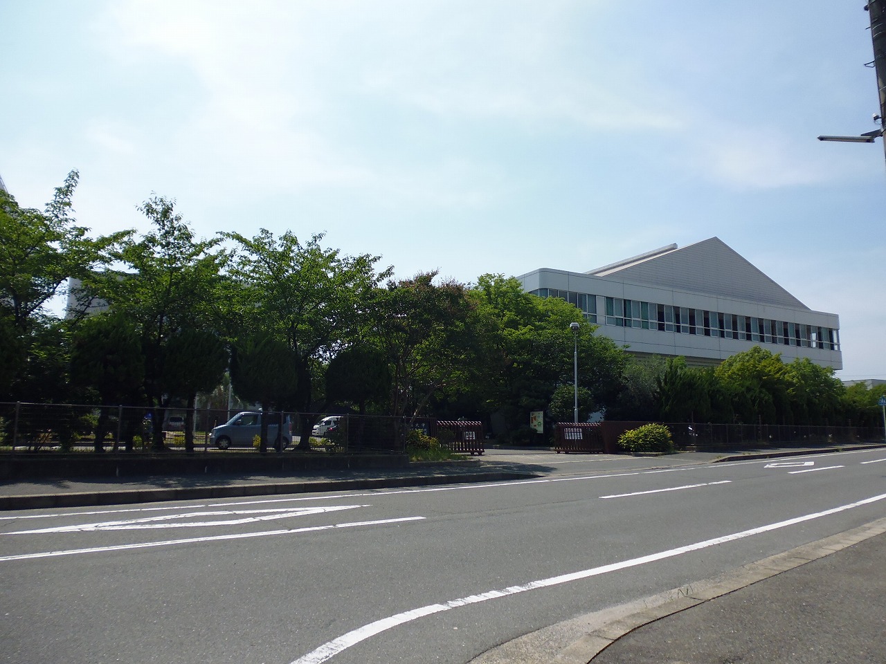 high school ・ College. Private Tokai comes Osshahoshi High School (High School ・ NCT) to 555m