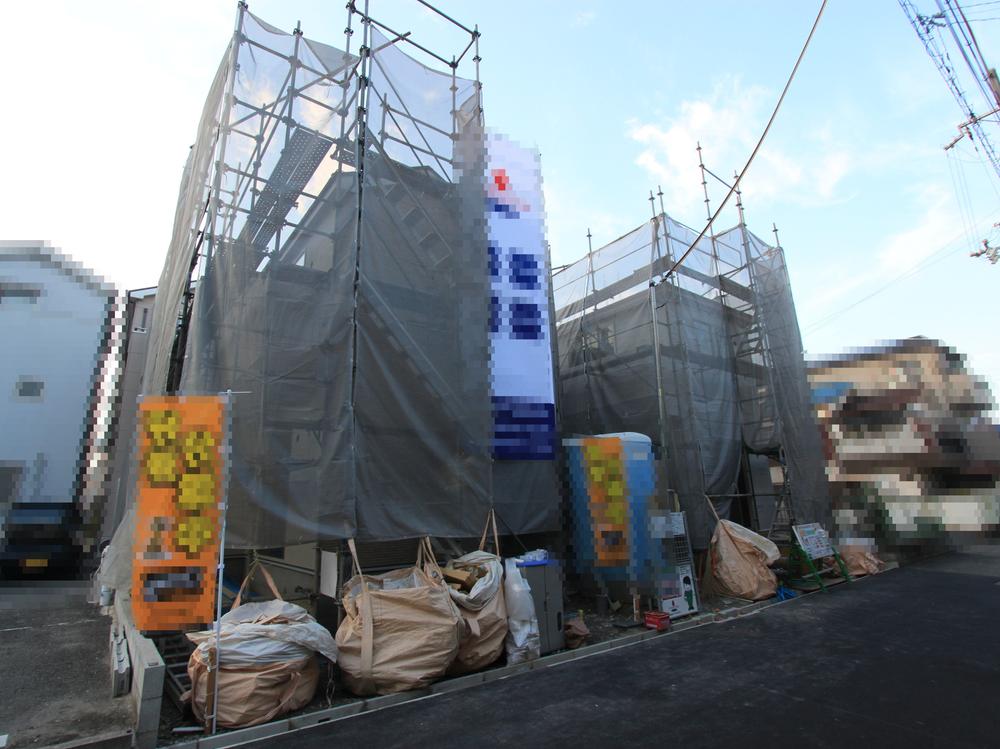 Local appearance photo. Local (11 May 2013) Shooting