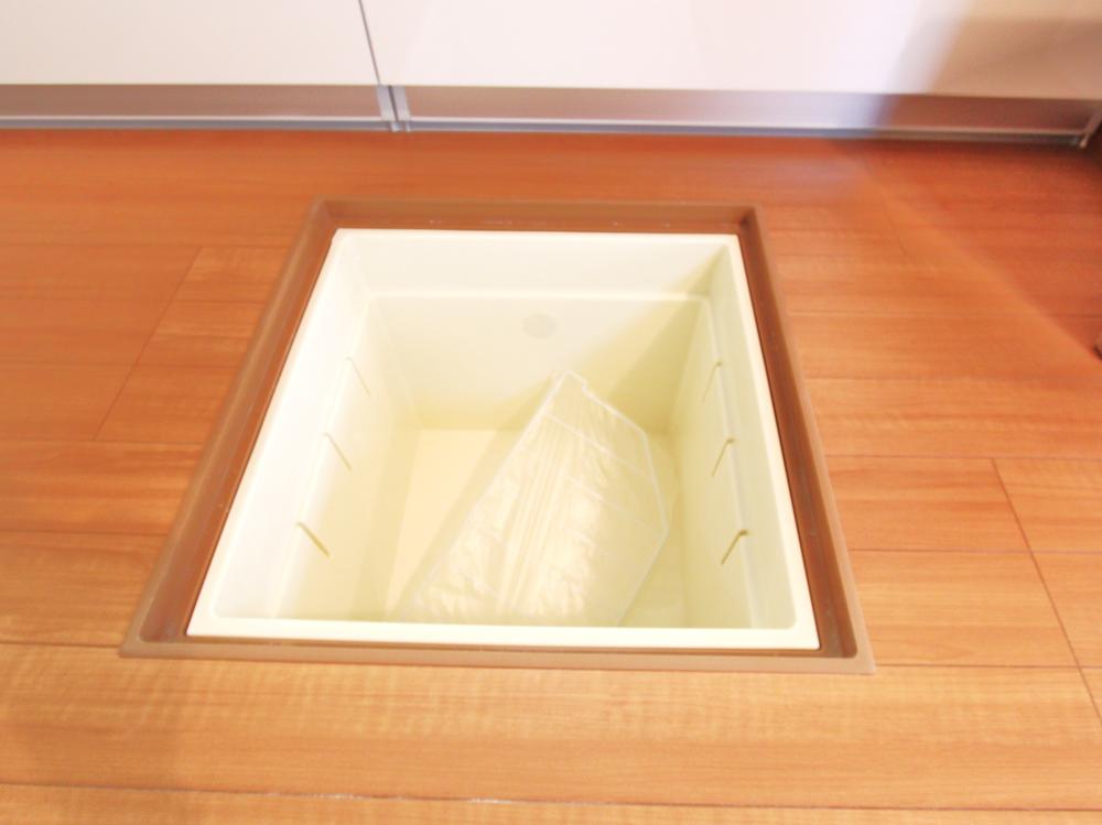 Same specifications photos (Other introspection).  ◆ Same specifications under the floor storage