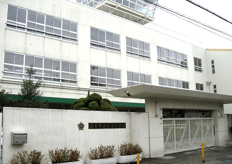 Primary school. Ibaraki Municipal Oike to elementary school 256m