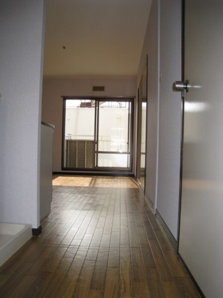 Other room space. Corridor