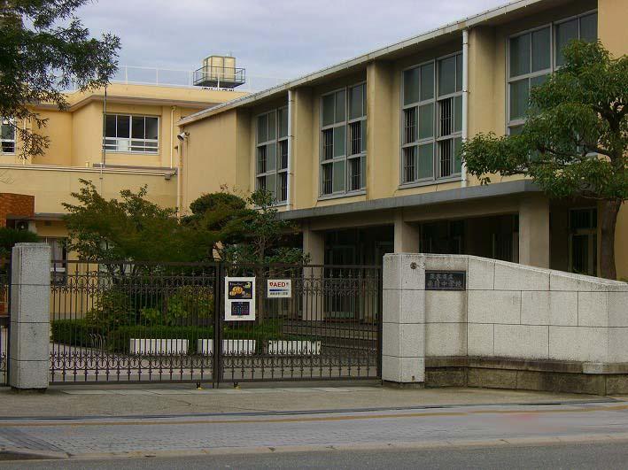 Junior high school. Ibaraki City YoTadashi until junior high school 94m