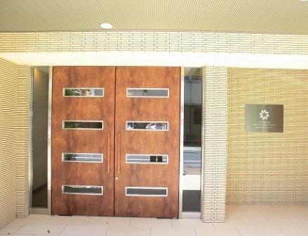 Entrance. Common areas