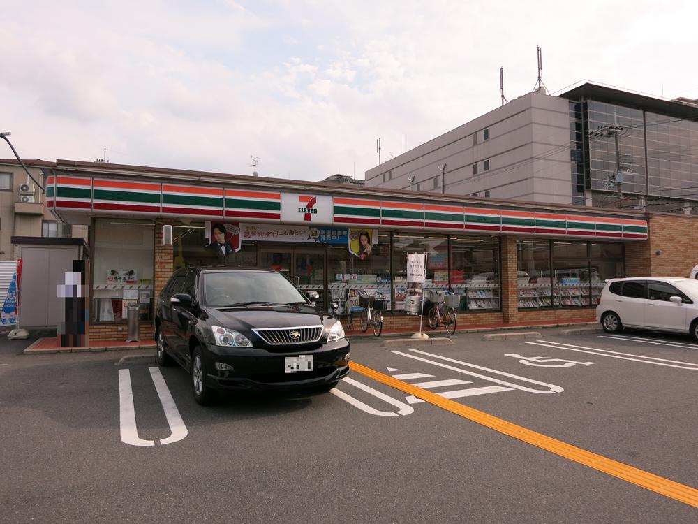 Convenience store. 349m to Seven-Eleven Ibaraki Ayukawa 1-chome