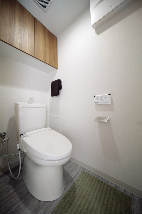 Toilet.  [toilet] Deodorizing, Hot water cleaning function, Shower toilet with a heated toilet seat has been adopted ( ※ )