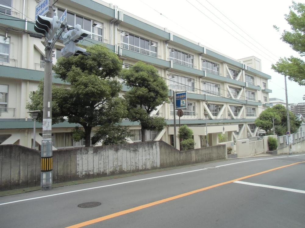 Junior high school. Ibaraki Tatsunishi until junior high school 1009m