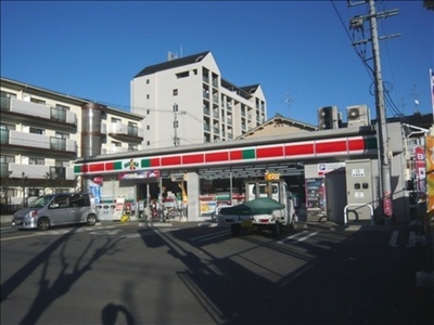 Convenience store. Sunkus Ibaraki Tamakushi 2-chome up (convenience store) 589m