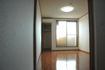 Living and room. Hiroshi 7.4