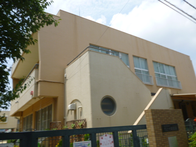 kindergarten ・ Nursery. Chitose nursery school (kindergarten ・ 190m to the nursery)