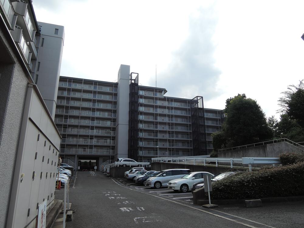 Local appearance photo. Local (10 May 2013) Shooting