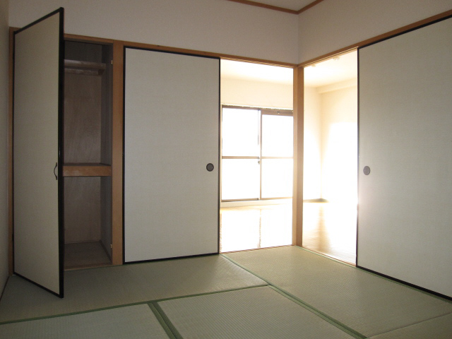 Other room space. Japanese-style room ・ Receipt