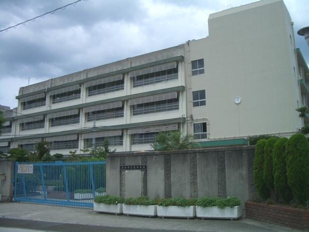 Junior high school. Ibaraki Tatsukita until junior high school 1853m