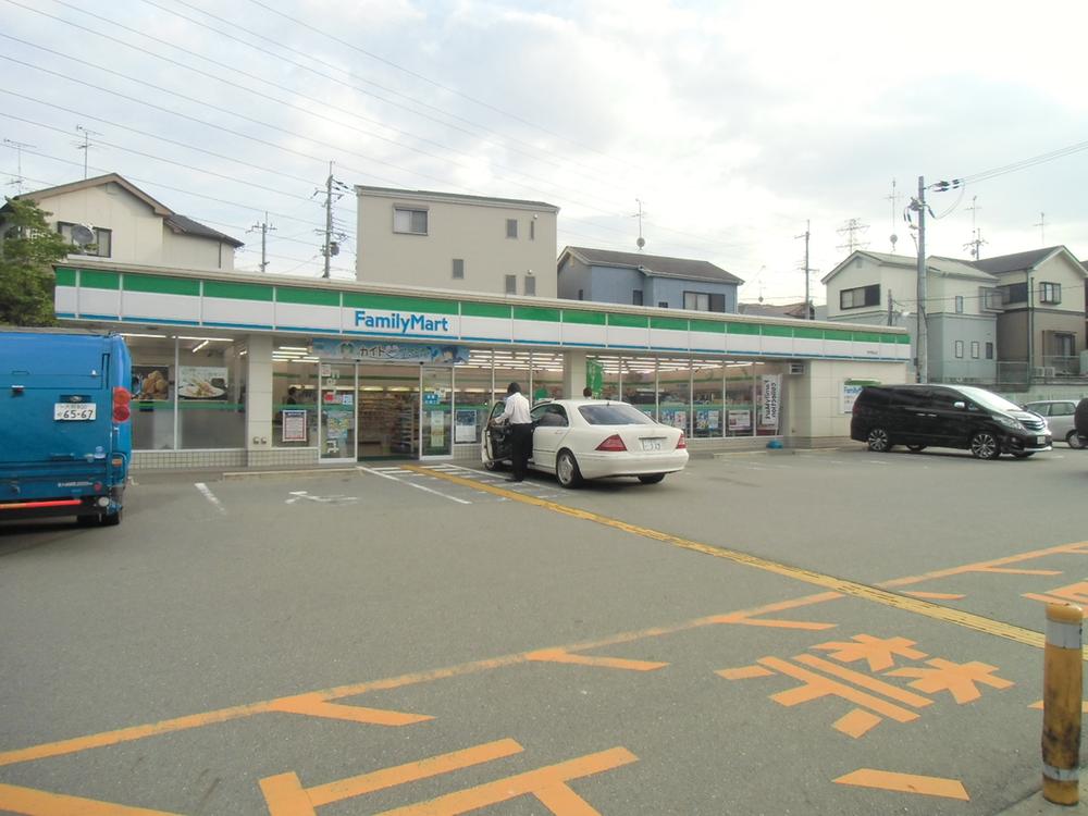 Convenience store. FamilyMart Ibaraki 954m to Koriyama shop
