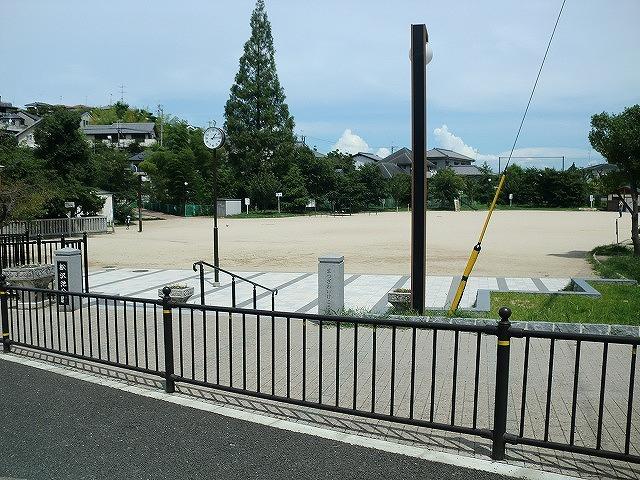 park. 541m until Matsuzawa pond park