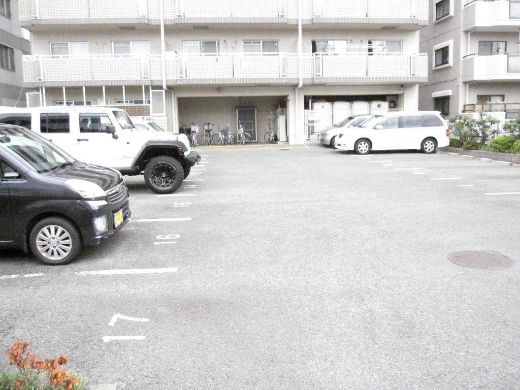 Parking lot