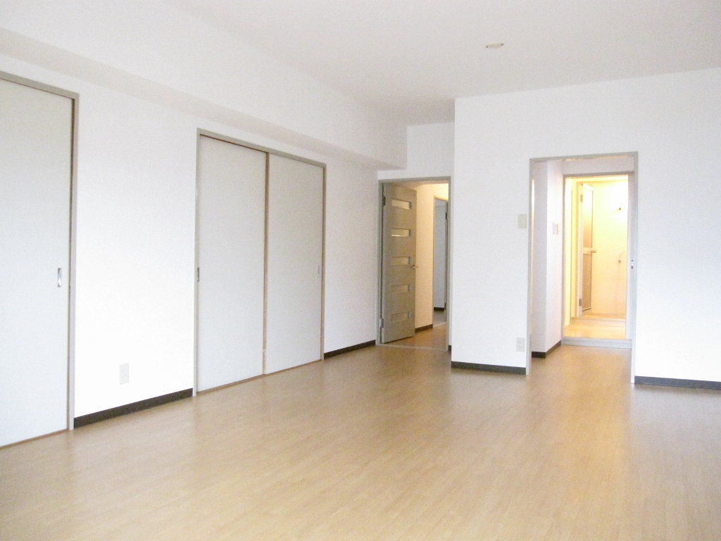 Living and room