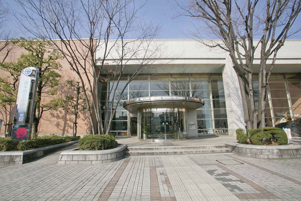 Surrounding environment. Ibaraki City Central Library (19-minute walk ・ About 1470m)