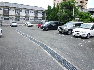 Parking lot