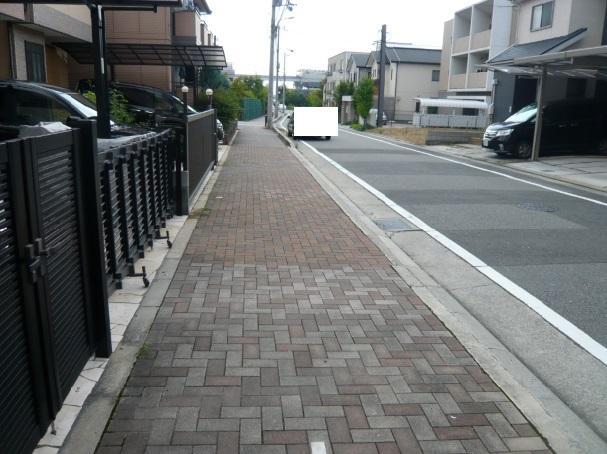 Local photos, including front road. Front road is about 8.5m! Sidewalk also has been developed ◎