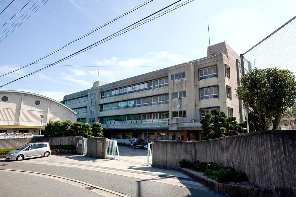 Junior high school. Kitaryo until junior high school 1530m