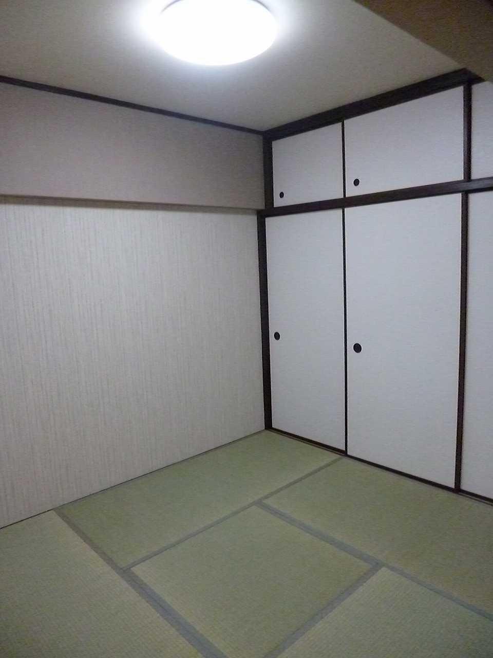 Non-living room. Japanese-style room 6 quires Was tatami had made