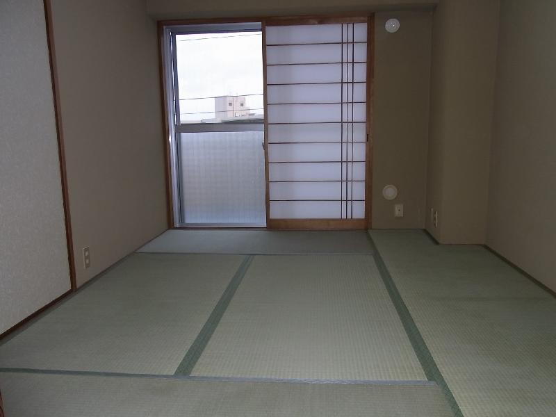 Other room space. South Japanese-style room