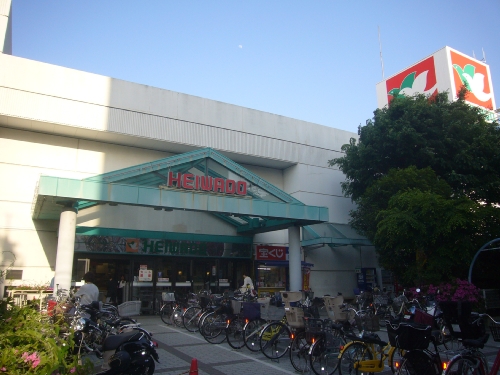 Supermarket. Heiwado Masago store up to (super) 1310m