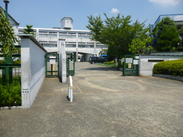 high school ・ College. Osaka Prefectural Ibaraki High School (High School ・ NCT) to 400m