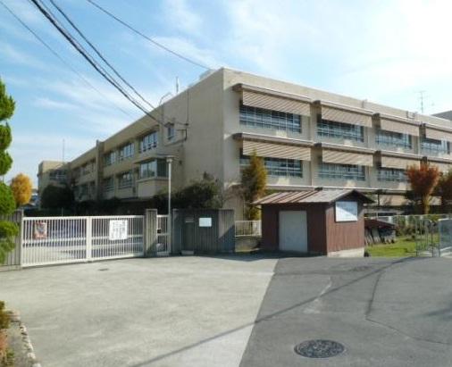 Primary school. Ibaraki 707m to stand Fukui Elementary School