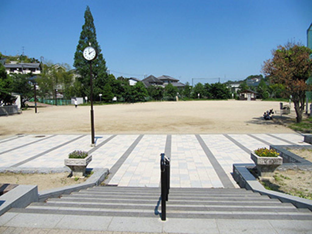 park. 1173m to sawaragi park (park)