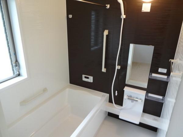 Same specifications photo (bathroom). It is your laundry also safe on a rainy day in the bathroom with dryer ☆