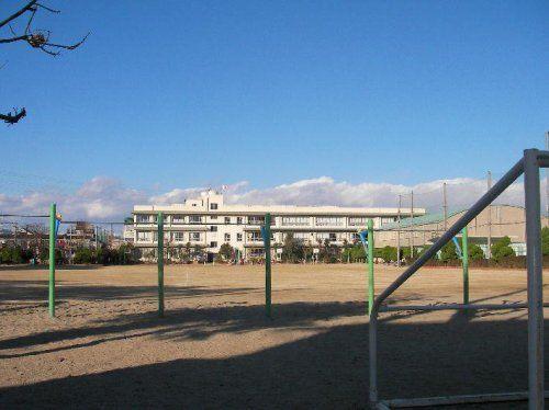 Primary school. Ibaraki Municipal Mizuo to elementary school 246m