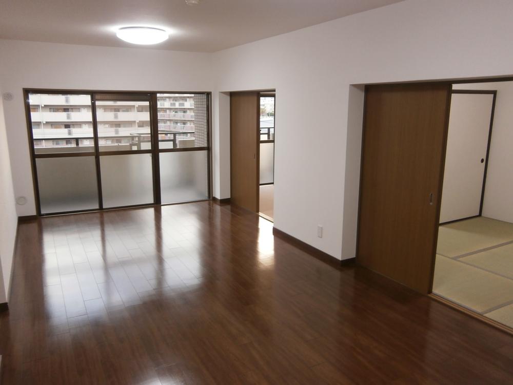 Living. Indoor (10 May 2013) Shooting