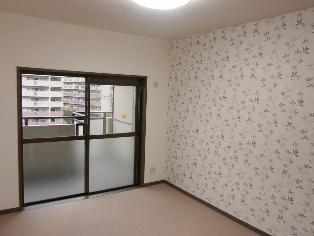 Non-living room. Indoor (10 May 2013) Shooting